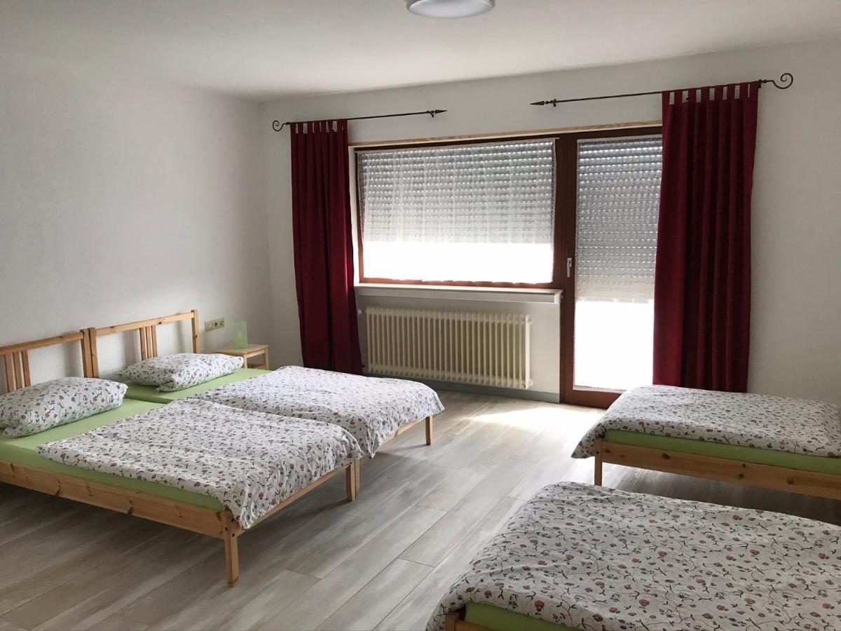 Gaestehaus Zur Schmiede Burghaun Экстерьер фото